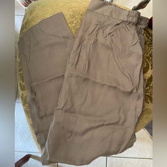 Sana Safinaz Embroidered Suit - Picture 6 of 8